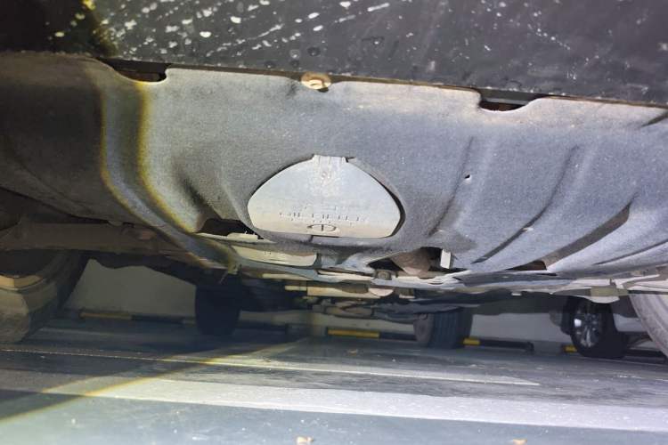 Used Jeep Cherokee 2016 2.4L Professional Smart Version Chassis Front