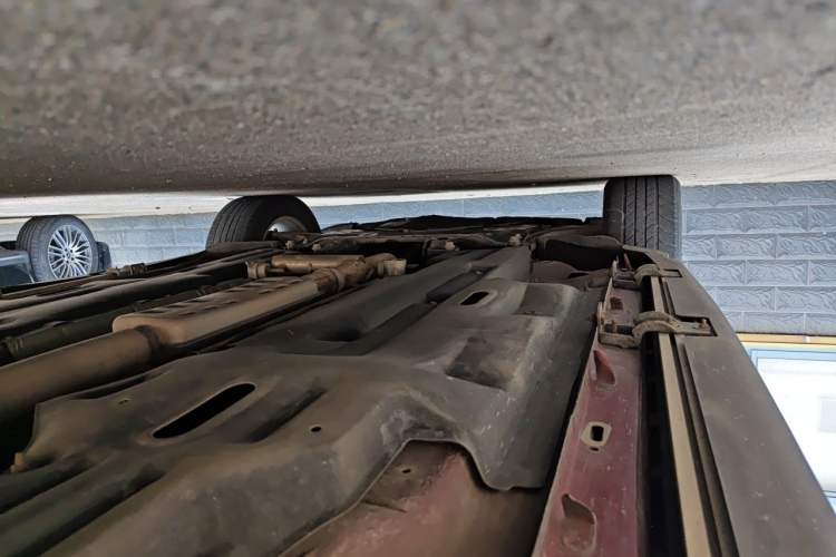Used Jeep Cherokee 2016 2.4L Leading Edition Chassis Rear Left
