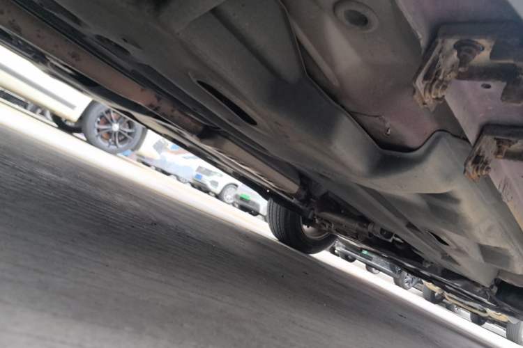 Used Jeep Cherokee 2016 2.4L Professional Edition Chassis Rear Right