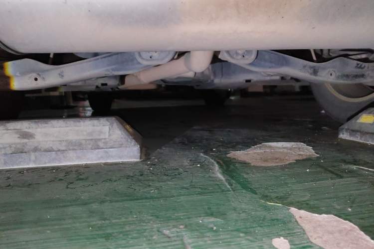Used Jeep Cherokee 2016 2.0L Superior Edition Chassis Rear
