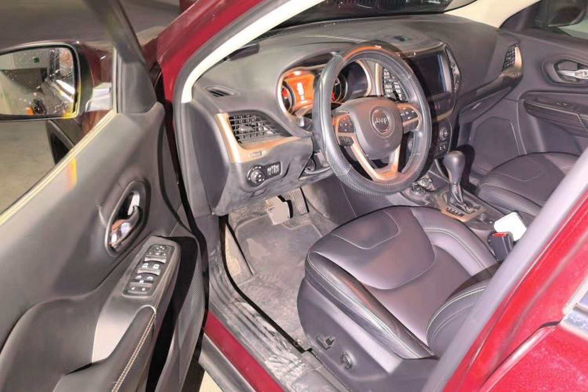 Used Jeep Cherokee 2016 2.4L Professional Smart Version Driver Seat