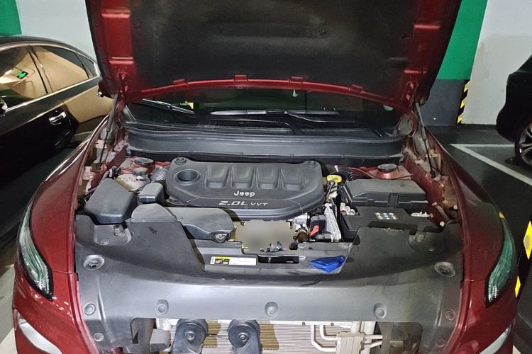 Used Jeep Cherokee 2016 2.0L Superior Edition Engine Bay