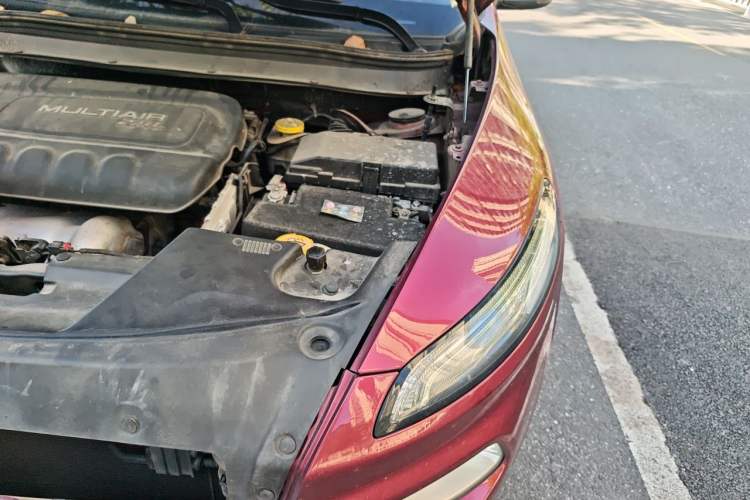 Used Jeep Cherokee 2016 2.4L Professional Smart Version Engine Bay Left