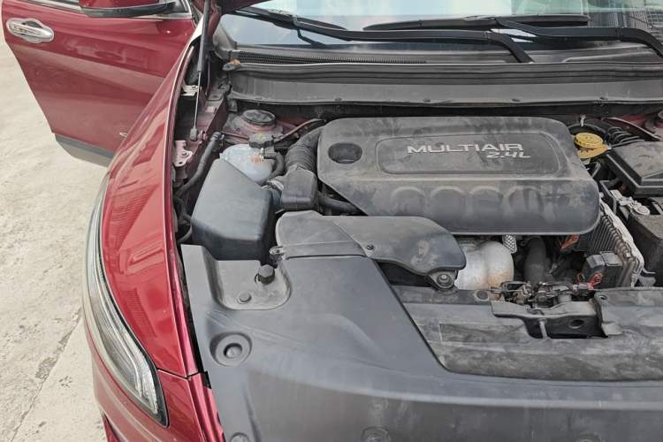 Used Jeep Cherokee 2016 2.4L Professional Smart Version Engine Bay Right