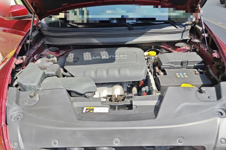 Used Jeep Cherokee 2016 2.4L Superior Edition Engine Bay