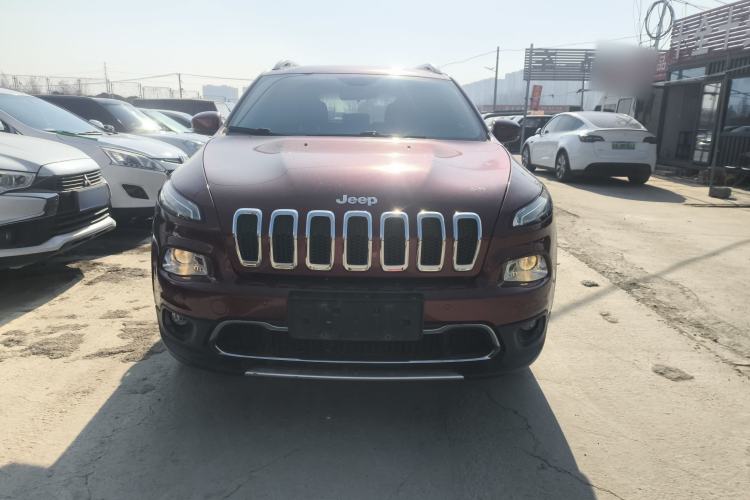 Used Jeep Cherokee 2016 2.4L Professional Smart Version Exterior 1