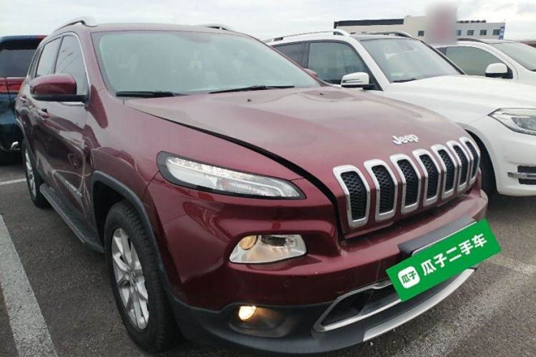 Used Jeep Cherokee 2016 2.4L Professional Smart Version Exterior 2