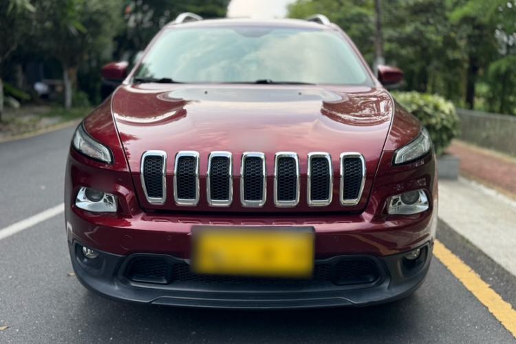 Used Jeep Cherokee 2016 2.4L Leading Edition Exterior 2
