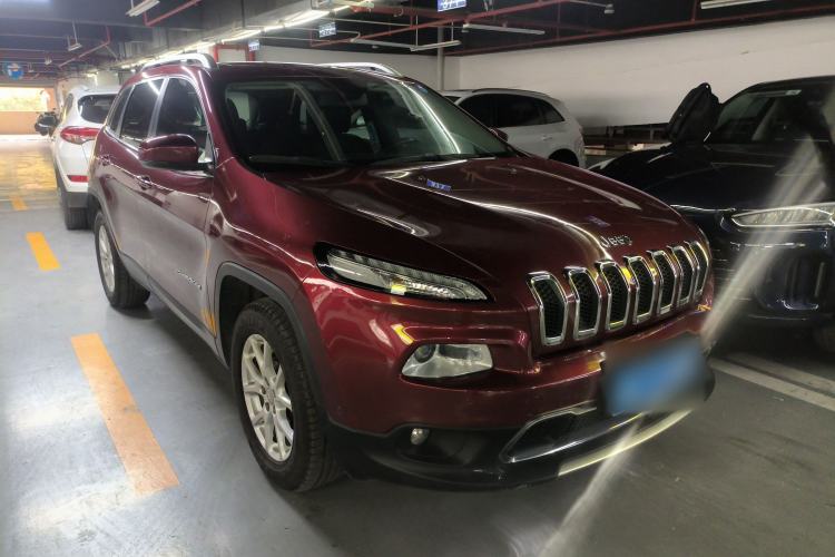 Used Jeep Cherokee 2016 2.4L Professional Smart Version Exterior 2