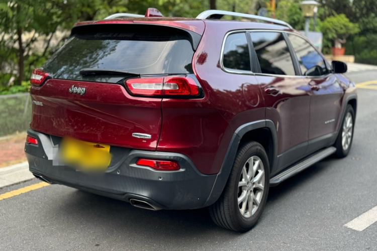 Used Jeep Cherokee 2016 2.4L Leading Edition Exterior 3