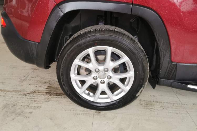 Used Jeep Cherokee 2016 2.4L Leading Edition Exterior 5