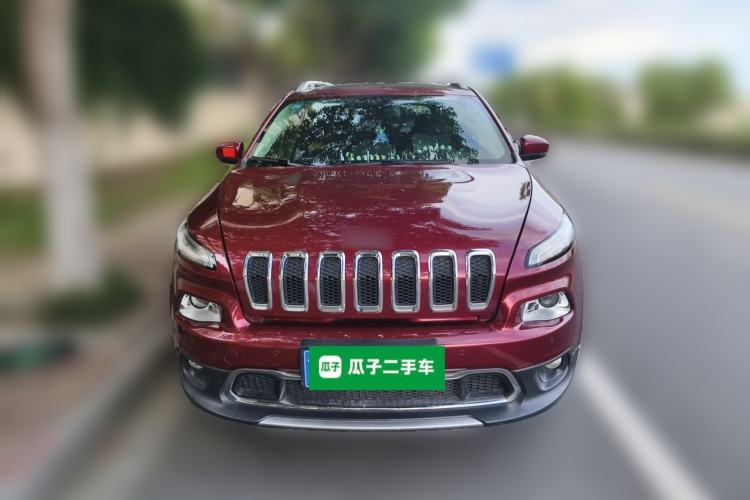 Used Jeep Cherokee 2016 2.4L Professional Smart Version Front
