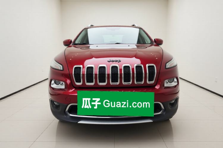 Used Jeep Cherokee 2016 2.4L Professional Edition Front