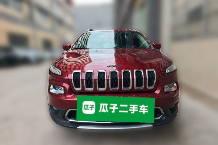 Used Jeep Cherokee 2016 2.4L Professional Edition Front