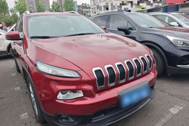 Used Jeep Cherokee 2016 2.4L Leading Smart Version Front