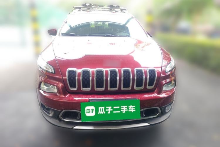 Used Jeep Cherokee 2016 2.4L Professional Smart Version Front