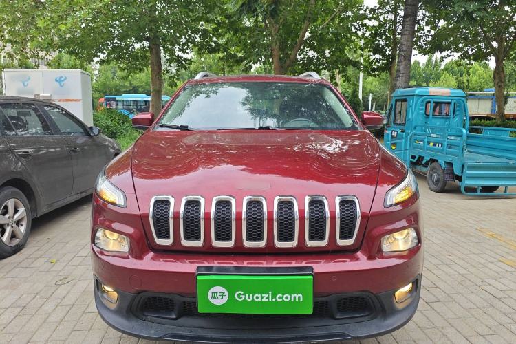 Used Jeep Cherokee 2016 2.0L Superior Edition Front