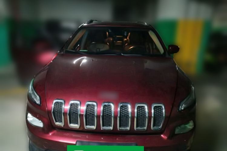 Used Jeep Cherokee 2016 2.0L Superior Edition Front
