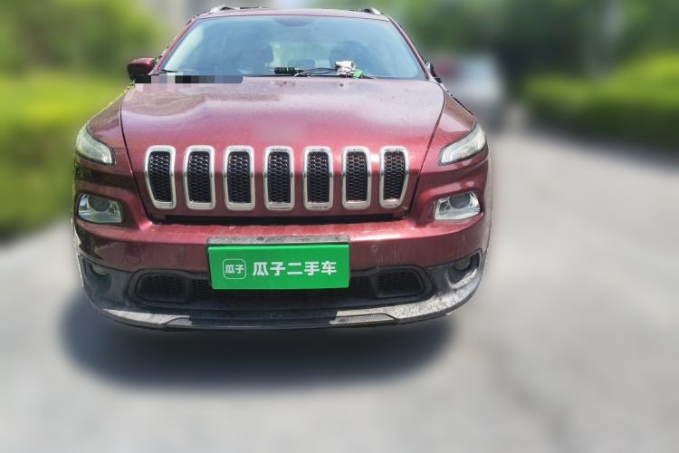 Used Jeep Cherokee 2016 2.0L Superior Edition Front