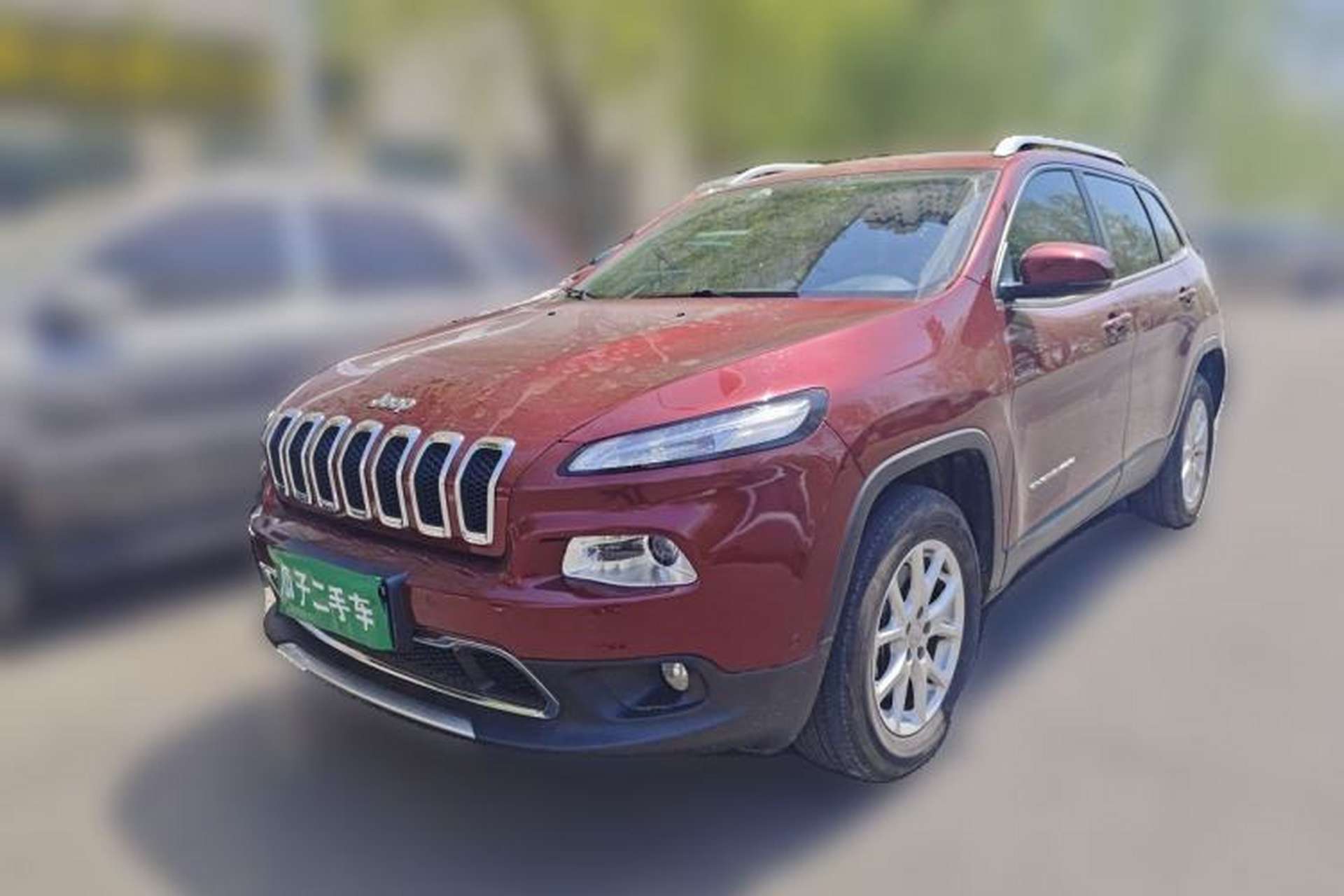 Used Jeep Cherokee 2016 2.4L Professional Smart Version Front Left 45 Deg