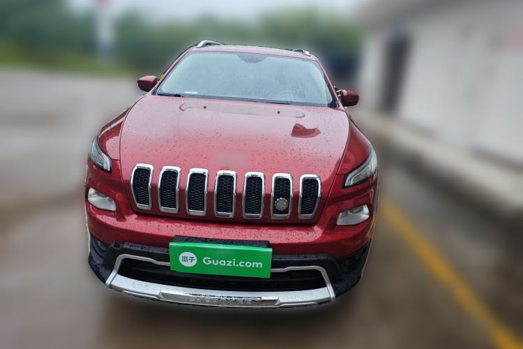 Used Jeep Cherokee 2016 2.4L Leading Smart Version Front