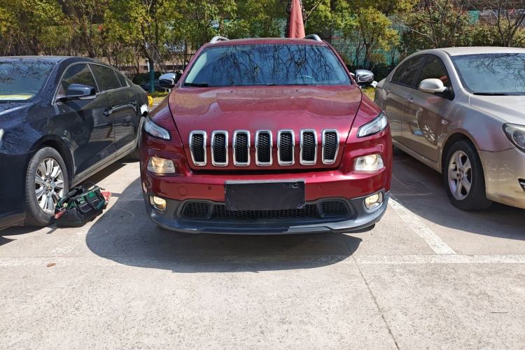 Used Jeep Cherokee 2016 2.4L Leading Edition Front