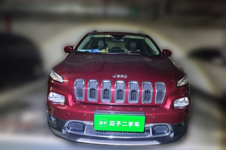 Used Jeep Cherokee 2016 2.4L Professional Smart Version Front