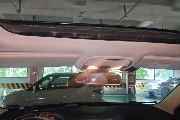 Used Jeep Cherokee 2016 2.4L Leading Edition Headliner