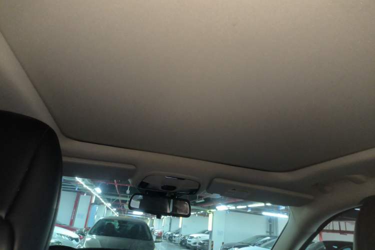 Used Jeep Cherokee 2016 2.4L Professional Smart Version Headliner