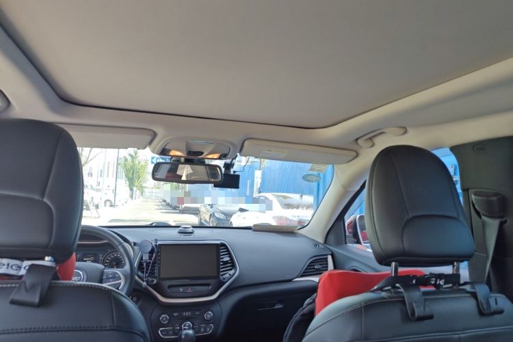Used Jeep Cherokee 2016 2.4L Leading Edition Headliner