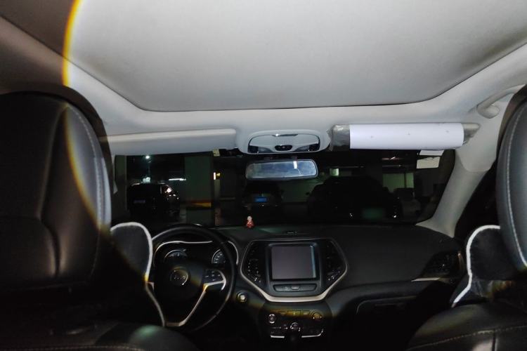 Used Jeep Cherokee 2016 2.0L Superior Edition Headliner