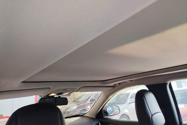Used Jeep Cherokee 2016 2.4L Professional Edition Headliner
