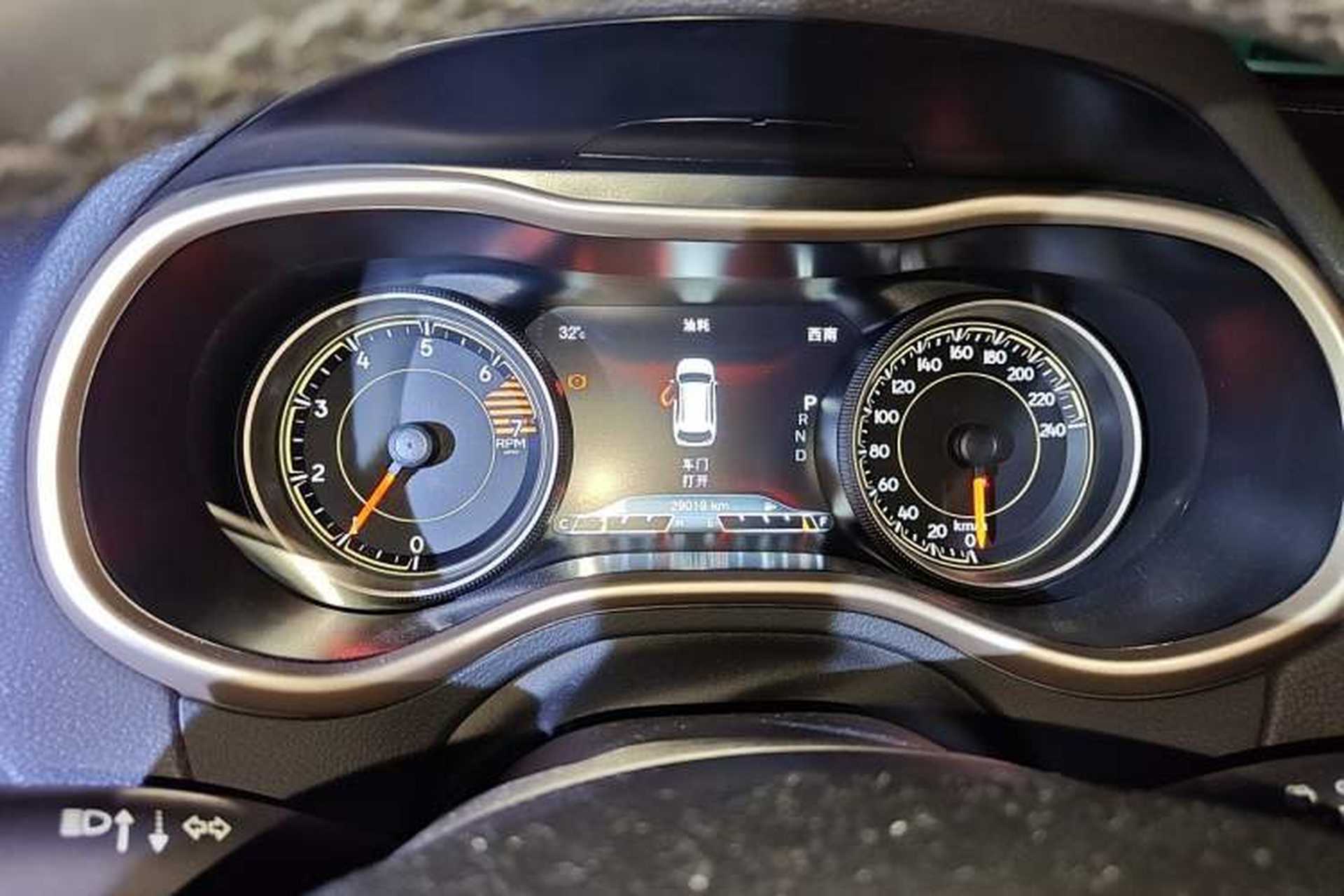 Used Jeep Cherokee 2016 2.0L Superior Edition Instrument Cluster