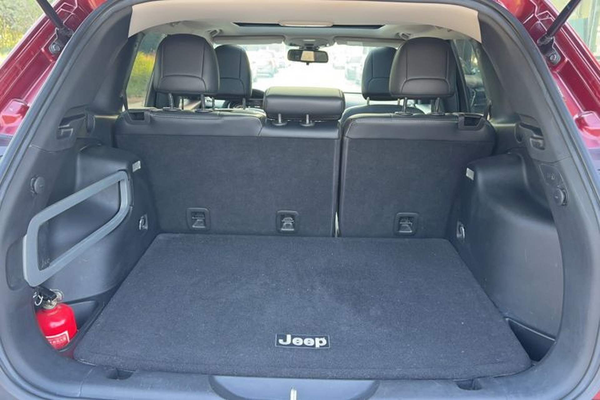 Used Jeep Cherokee 2016 2.4L Professional Smart Version Interior 11
