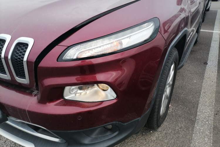 Used Jeep Cherokee 2016 2.4L Professional Smart Version Left Front Headlight