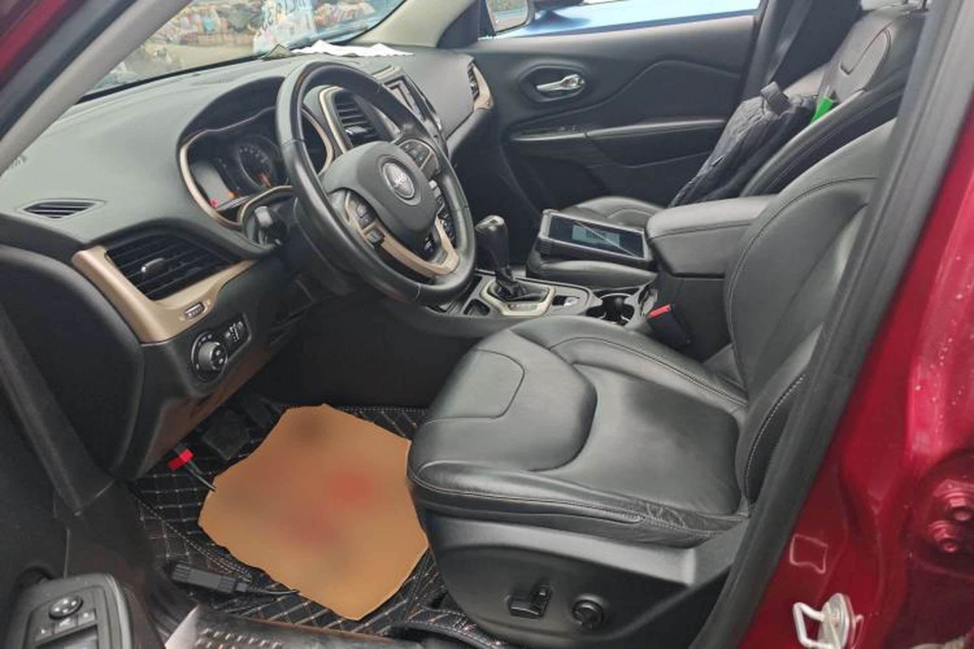 Used Jeep Cherokee 2016 2.4L Leading Edition Left Front Seat