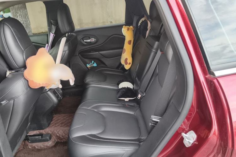 Used Jeep Cherokee 2016 2.4L Professional Smart Version Left Rear Seat