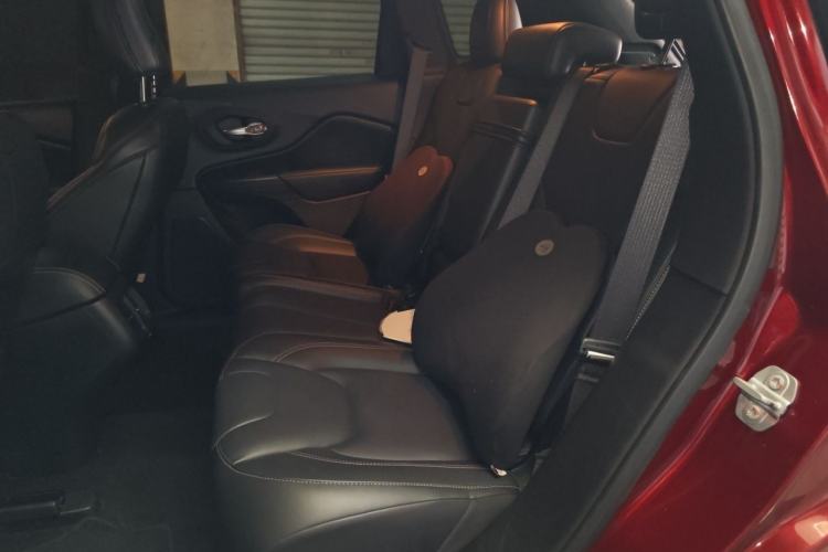 Used Jeep Cherokee 2016 2.4L Professional Smart Version Left Rear Seat
