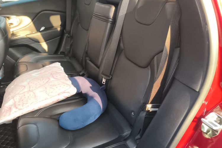 Used Jeep Cherokee 2016 2.4L Leading Smart Version Left Rear Seat