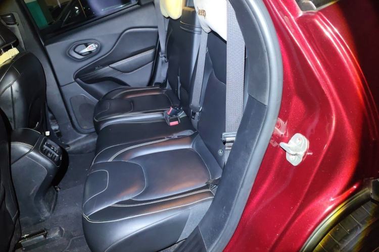 Used Jeep Cherokee 2016 2.4L Professional Smart Version Left Rear Seat