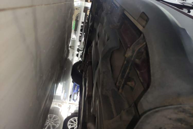 Used Jeep Cherokee 2016 2.0L Superior Edition Left Side Sill