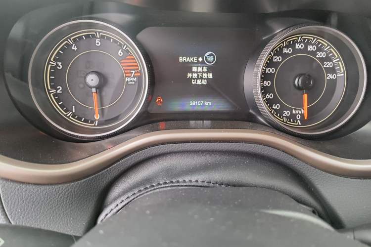 Used Jeep Cherokee 2016 2.4L Professional Smart Version Odometer Close Up