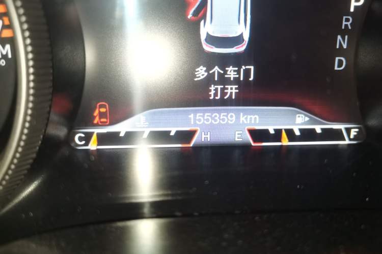 Used Jeep Cherokee 2016 2.0L Superior Edition Odometer Close Up