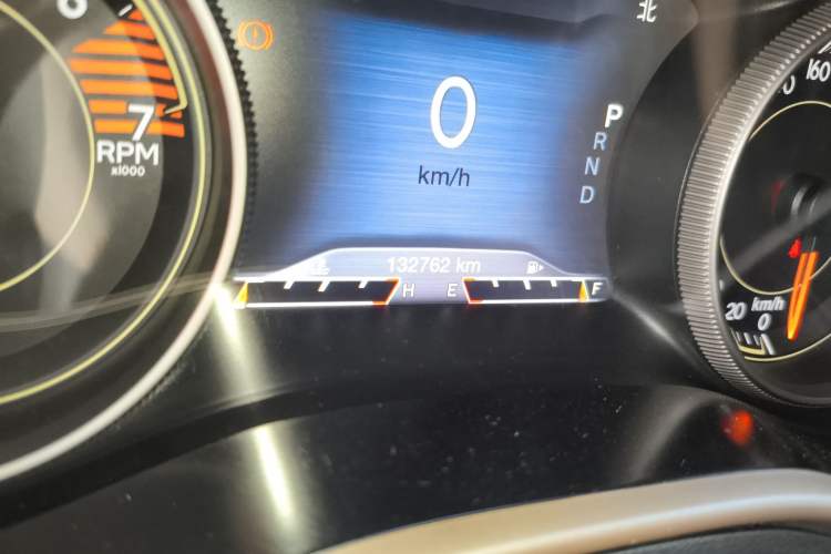 Used Jeep Cherokee 2016 2.4L Leading Smart Version Odometer Close Up