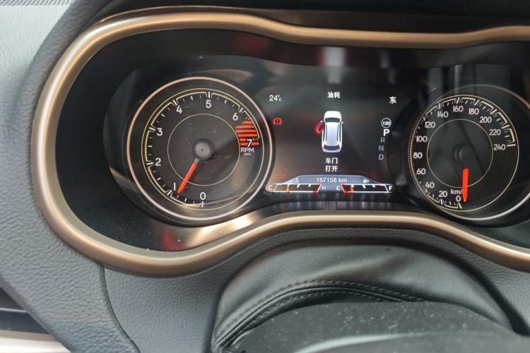 Used Jeep Cherokee 2016 2.4L Professional Smart Version Odometer Close Up