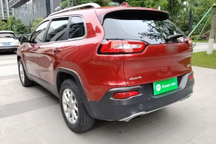 Used Jeep Cherokee 2016 2.4L Professional Edition Rear Left 45 Deg