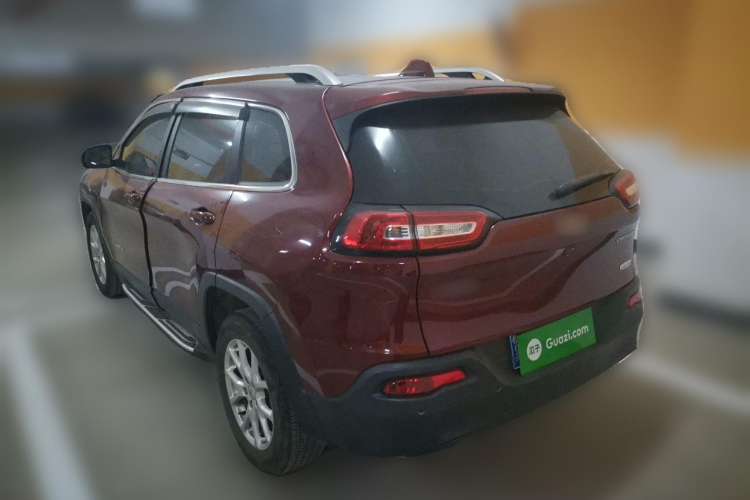 Used Jeep Cherokee 2016 2.0L Superior Edition Rear Left 45 Deg