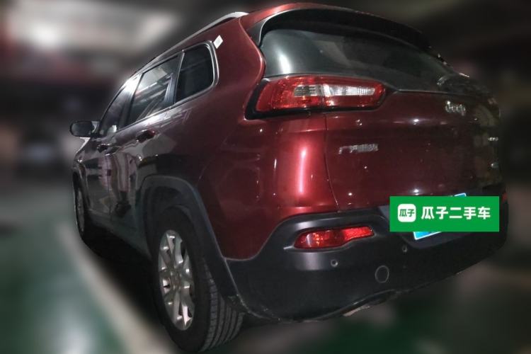Used Jeep Cherokee 2016 2.0L Superior Edition Rear Left 45 Deg