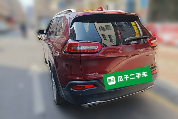 Used Jeep Cherokee 2016 2.4L Superior Edition Rear Left 45 Deg