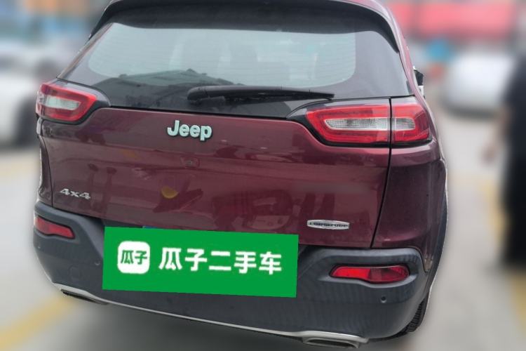 Used Jeep Cherokee 2016 2.4L Professional Edition Rear